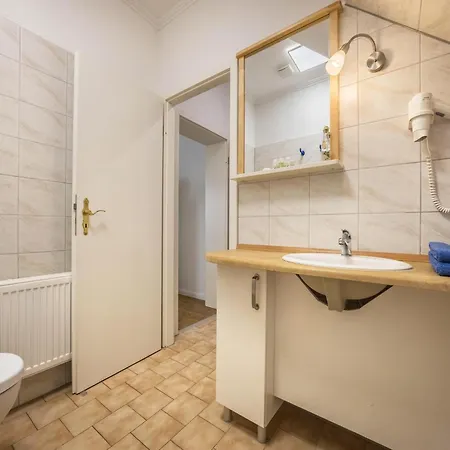 In Der Mecklenburger Seenplatte, Cleaning Included Daire *