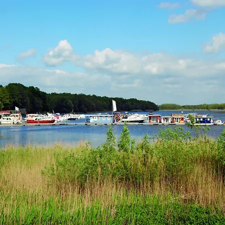 In Der Mecklenburger Seenplatte, Cleaning Included *