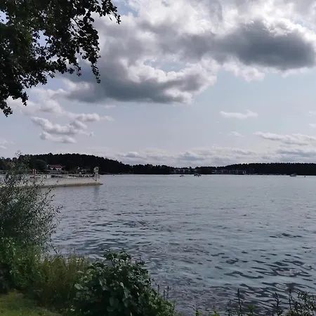 아파트 In Der Mecklenburger Seenplatte, Cleaning Included *