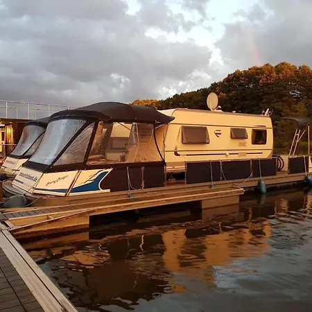 In Der Mecklenburger Seenplatte, Cleaning Included *